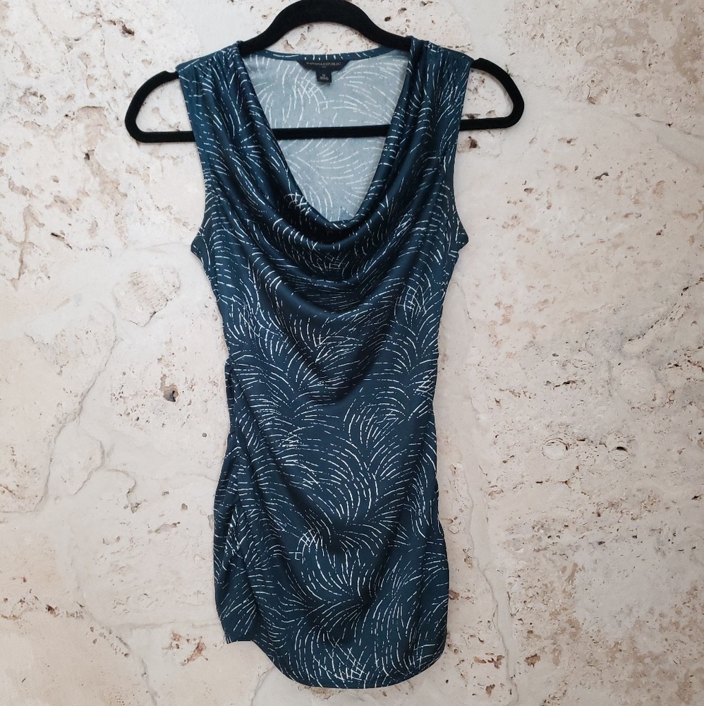 《Banana Republic 》 emerald green top - size XS